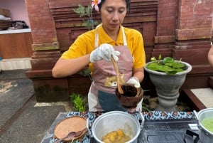 Ubud: Balinese Dessert Cooking Class at Local Home
