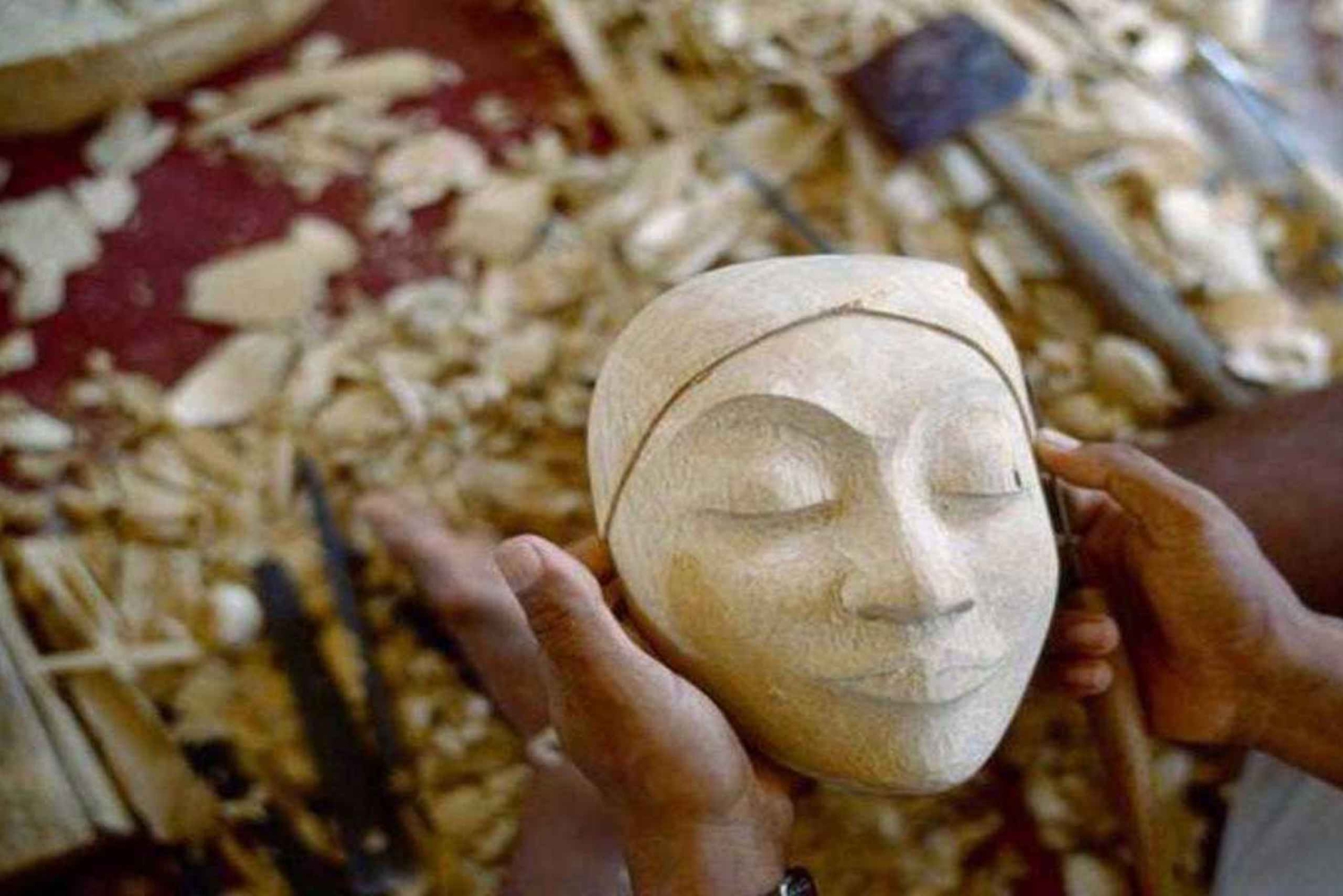 Ubud: Balinesischer Holzschnitzkurs & Reisterrassen-Erlebnis