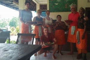 Ubud: Cooking Class with Transfers and Optional Market Visit
