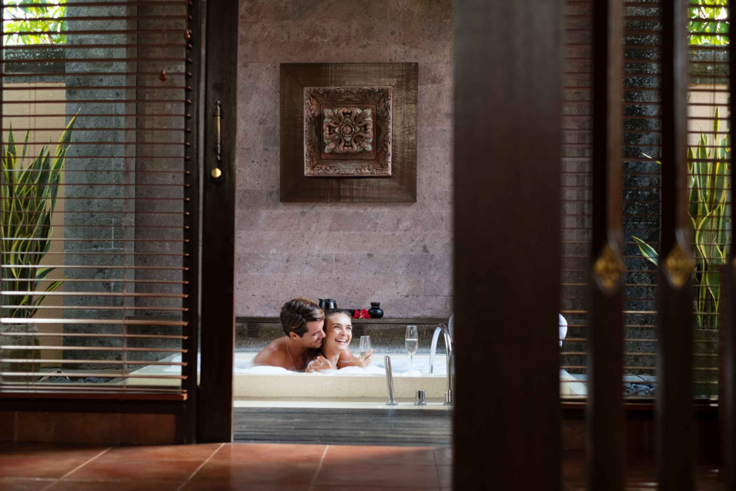 Ubud: Couple Spa Treatment with Bath Ritual & Sparkling Wine