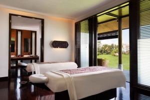 Ubud: Couple Spa Treatment with Bath Ritual & Sparkling Wine