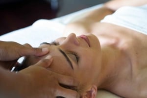Ubud: Tratamento de Spa para Casal com Ritual de Banho e Vinho Espumante