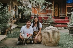 Ubud: Delodsema Traditional Village with Balinese Costume