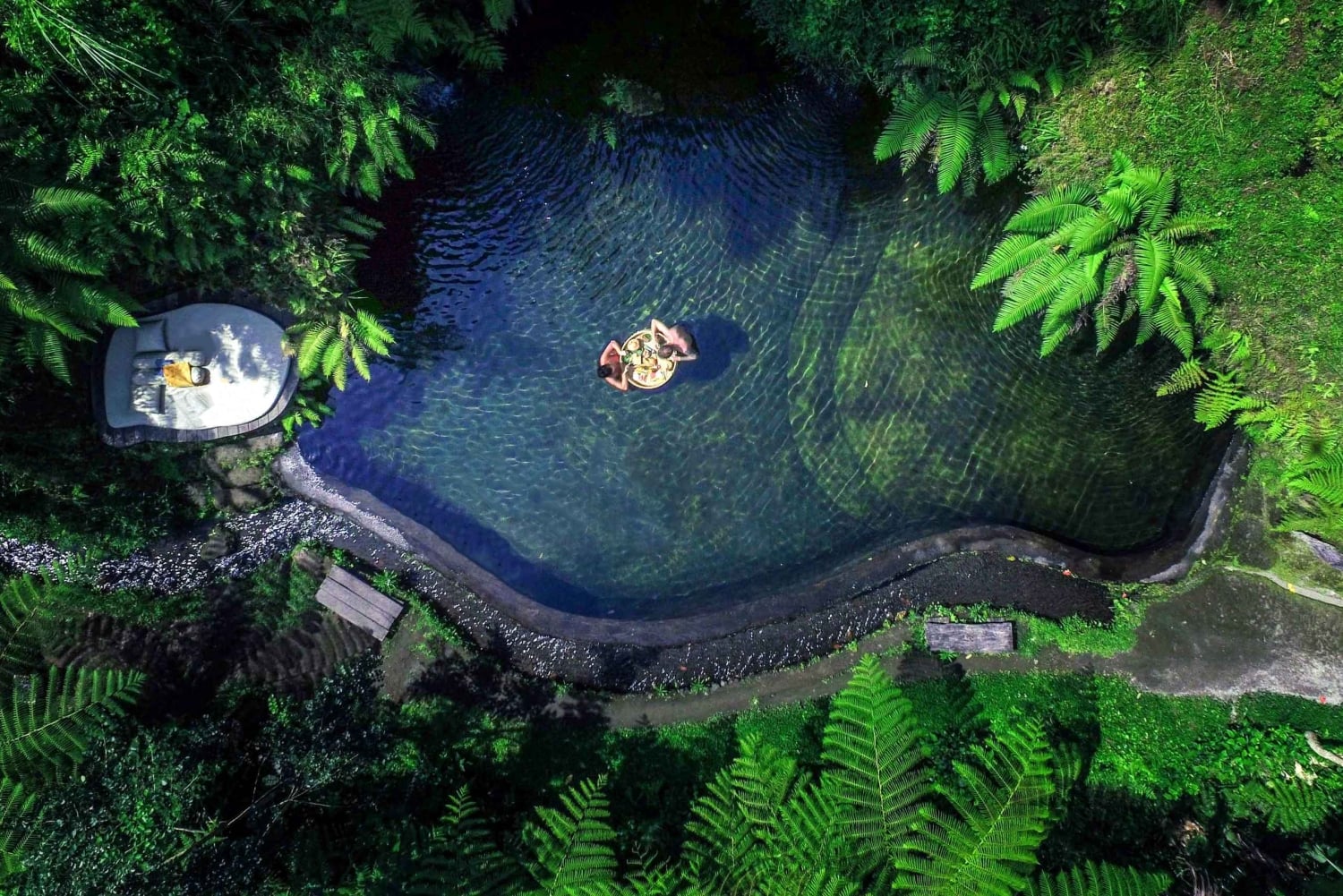 Ubud: Floating Breakfast, Jungle Swing & Spa Romantic Tour