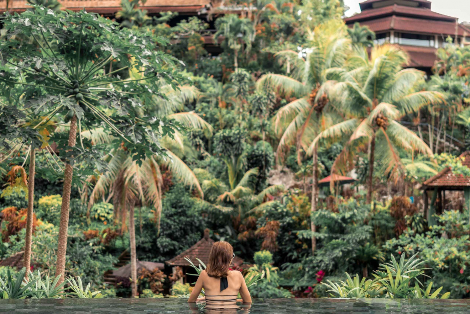 Ubud: Floating Breakfast, Jungle Swing & Spa Romantic Tour