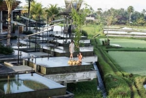 Ubud: Gautama Street, Cretya Sunset og barhopning aftentur