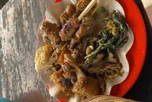 Ubud: Tour gastronomico del mercato notturno di Gianyar con più di 17 degustazioni