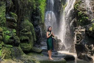 ubud griya beji waterfalls : purification ceremony