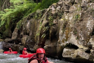 Ubud: tubing guidato nella giungla con pranzo