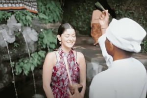Ubud : guérison et purification avec un chaman dans un temple caché