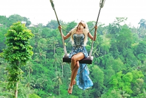 Ubud: Swing, Tirta Empul, Waterfall & Coffee Guided Tour