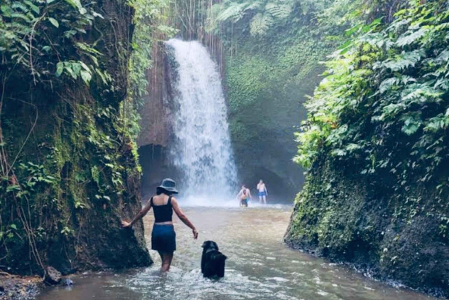 Ubud: Excursión a caballo, tirolina y cascada de Manuaba