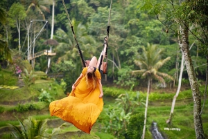 Ubud: Jungle Club, Waterfall, Market, and Tanah Lot Tour