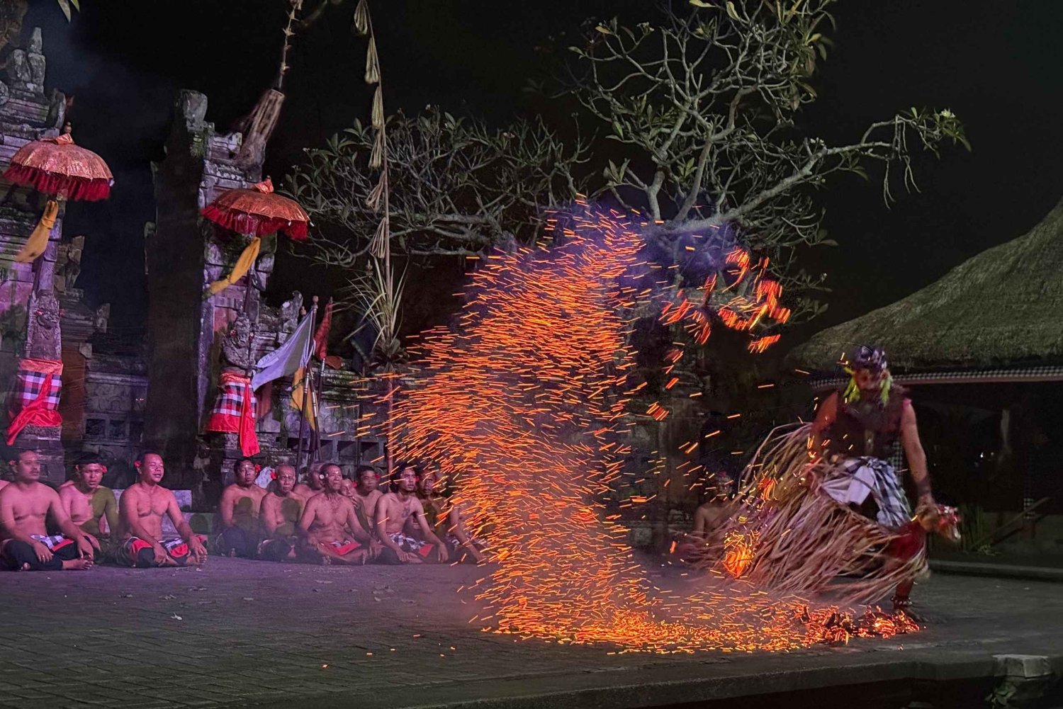 Ubud: Kecak & Fire Dance Show at Batubulan Village