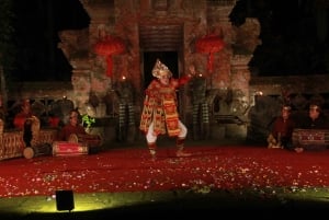 Ubud: Biljett till Legong Lasem eller Ramayana-balett