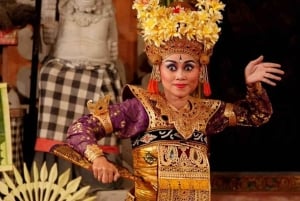 Ubud: Biljett till Legong Lasem eller Ramayana-balett