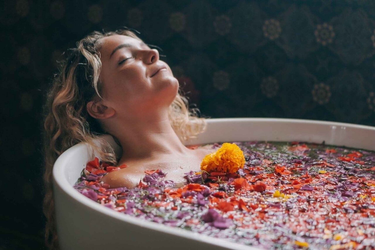 Ubud: Massage & Flower Bath at Tejas Spa Jembawan