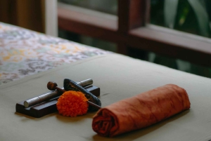 Ubud: Massage & Blumenbad im Tejas Spa Monkey Forest