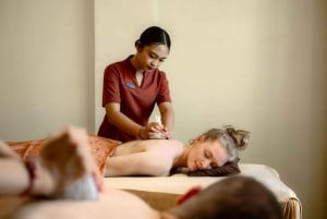 Ubud: Voucher eletrônico para massagem e banho de flores no Tejas Spa Bisma