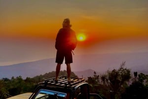 Ubud: Mount Batur Caldera Jeep Adventure