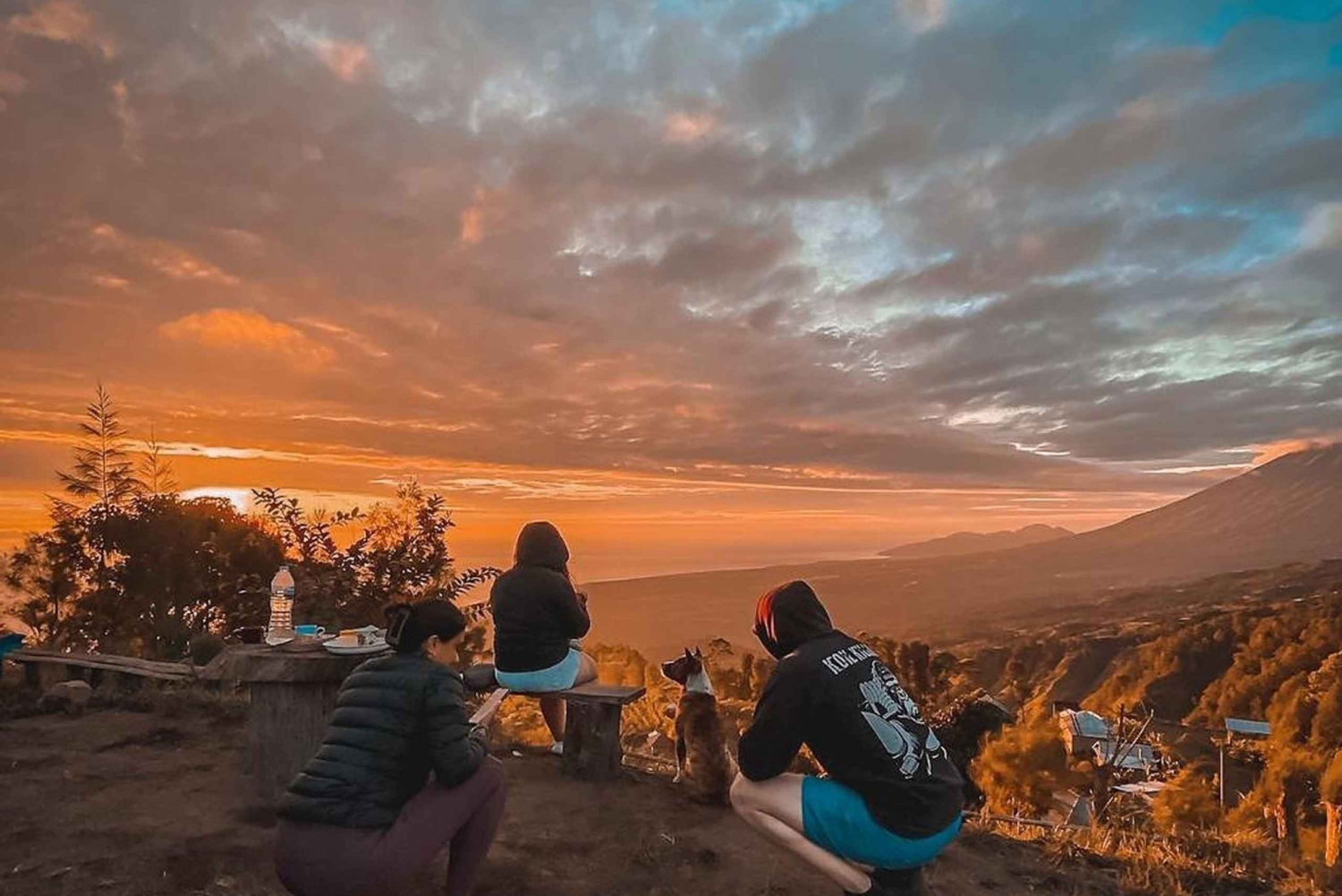 Ubud : Mount Baturin auringonnousun vaellus aamiaisella huipulla