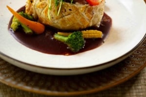 Ubud: New Year’s Eve 4-Course Dinner & Wine at Tablespoon