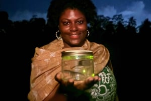 Bali: rytuały kulturowe, lokalna kuchnia i przygoda z świetlikami