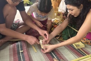 Bali: rytuały kulturowe, lokalna kuchnia i przygoda z świetlikami