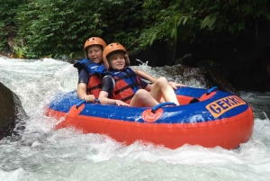 Ubud: Avventura in tubing nella giungla di Pakerisan con pranzo