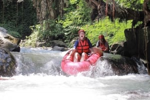 Ubud: Avventura in tubing nella giungla di Pakerisan con pranzo