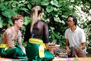 Ubud: Palm Reading and Trauma Healing Therapy