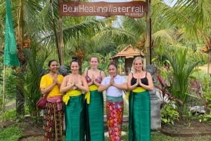 Ubud: Kämmenluku ja traumojen parantamisterapia