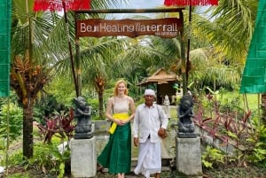 Ubud: Kämmenluku ja traumojen parantamisterapia