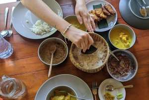 Ubud: Private Cooking Class with Market & Organic Farm Visit