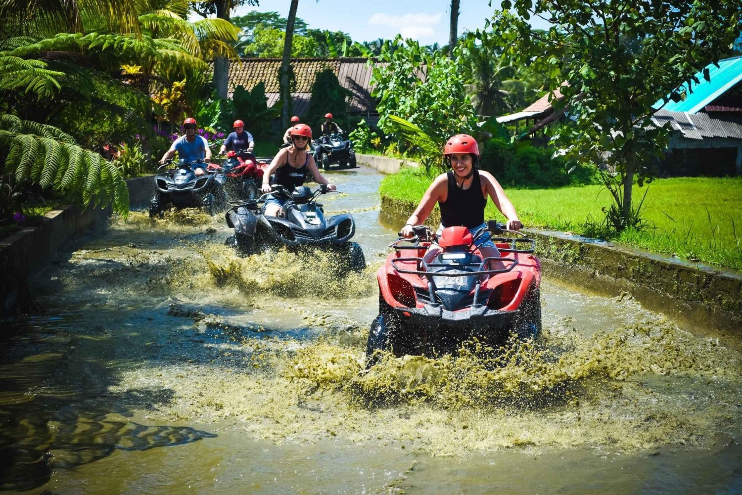 Ubud: Ubud Rafting: ATV-Quad Bike All Inclusive yhdistettynä Ubudin koskenlaskuun.