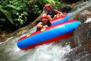 Ubud: River Cave Tubing Adventure ja lounas