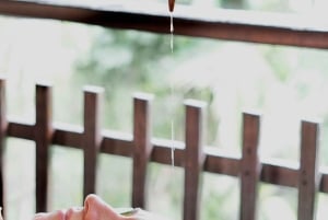 Ubud: Massasje ved elvebredden og blomsterbad på Ayusha Wellness