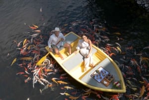 Ubud: Romantische fotomomenten op een boot