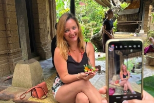 Ubud: aamukävely riisiterassilla, vesitemppeli ja uhrilahja