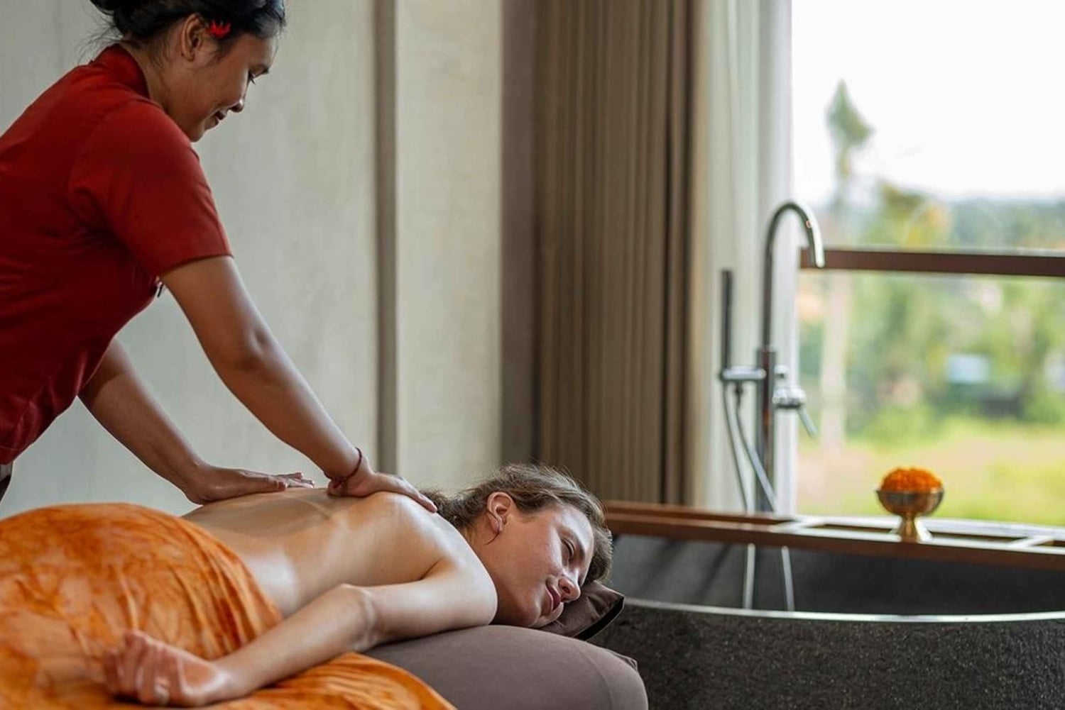Ubud: masaje Emana Akatara en Tejas Spa con vistas a los arrozales