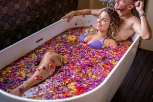 Ubud: Tejas Spa Unagi Riverfront Massage & Flower Bath