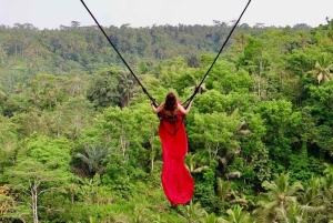 Ubud: Temple, Jungle Swing, Spa, and Day Club Tour