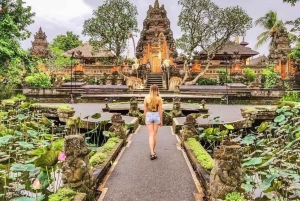 Ubud: Temple, Jungle Swing, Spa, and Day Club Tour