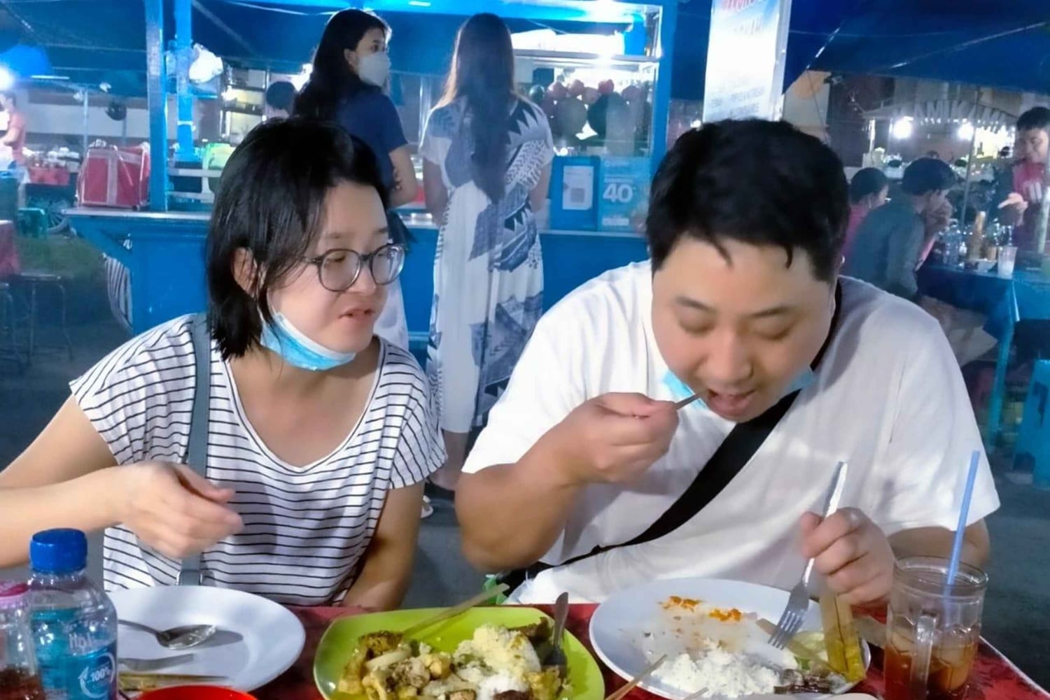 Tour gastronômico pelo mercado noturno tradicional de Ubud - tudo incluído