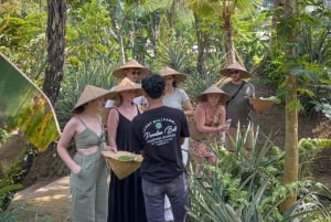 Ubud: Village Firefly Night Tour with Dinner