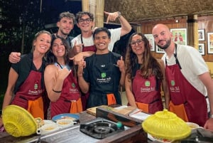 Ubud: Village Firefly Night Tour with Dinner