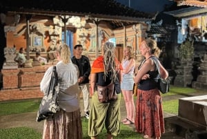 Ubud: Village Firefly Night Tour with Dinner