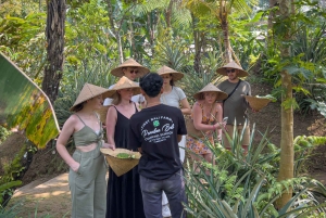 Ubud: Village Firefly Night Tour with Dinner