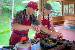 Ubud: Village Firefly Night Tour with Dinner