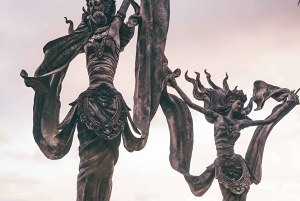 Ubud: Waterfall, Art Gallery, Dayclub, Spa, & Dinner Tour